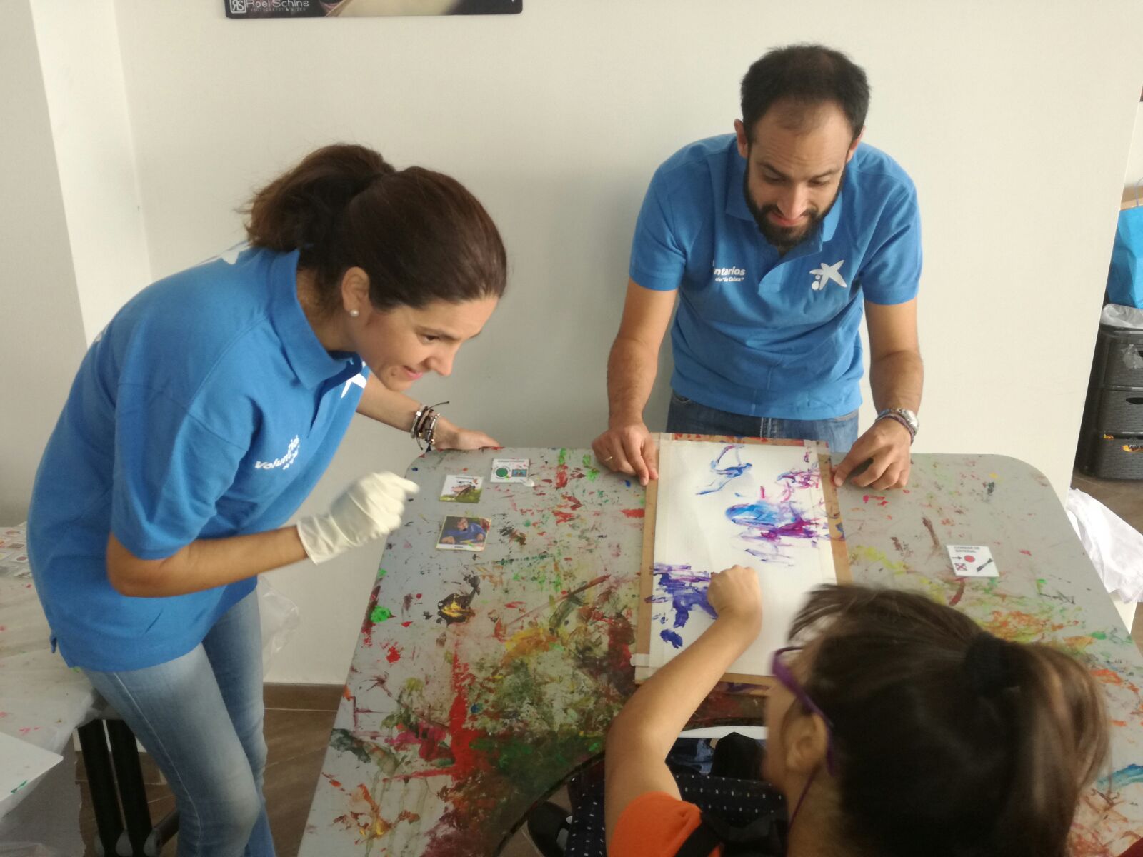 Ceuta fomenta la creatividad de niños con discapacidad en un Taller de pintura
