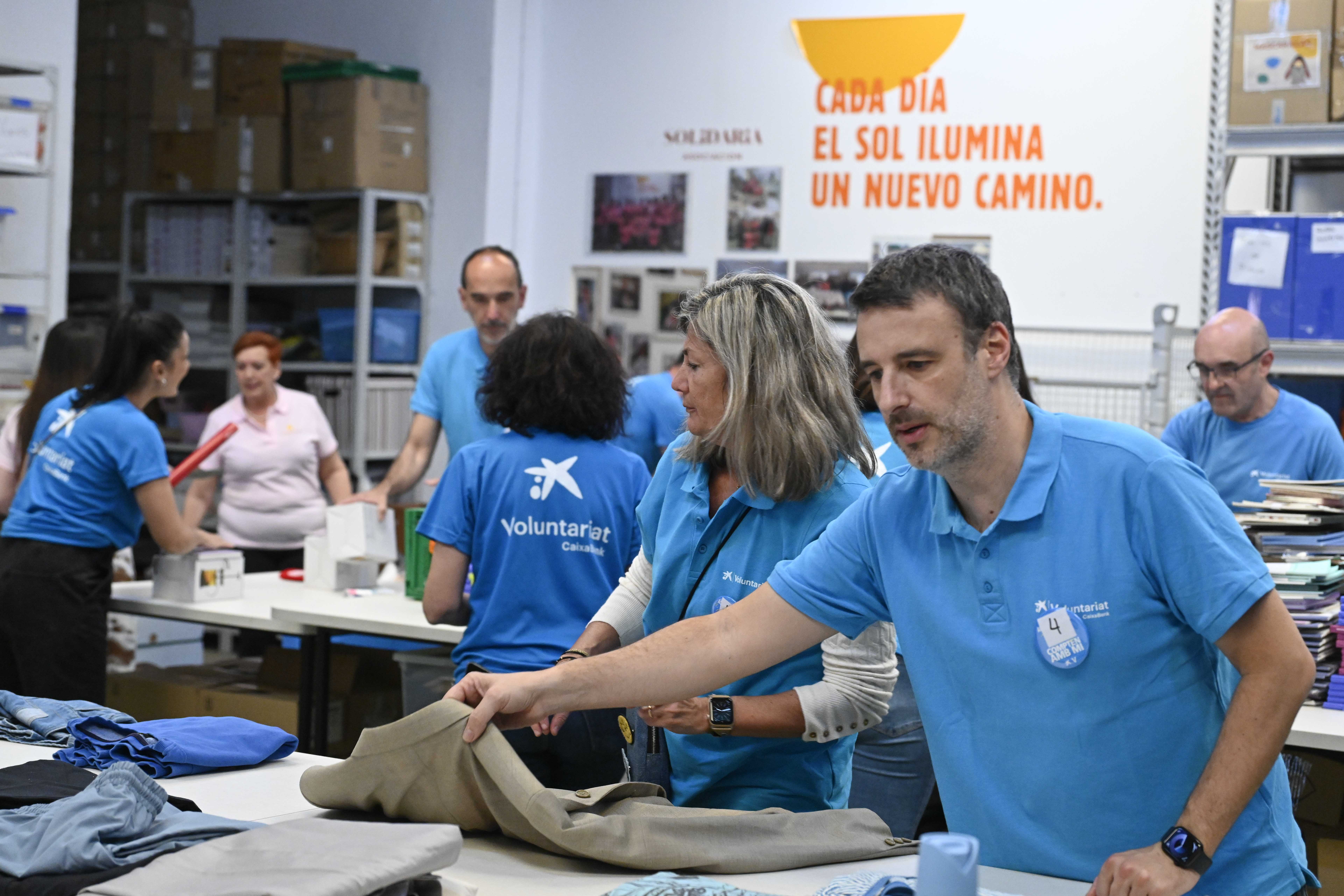 CaixaBank moviliza 20.000 voluntarios al año en actividades para personas vulnerables