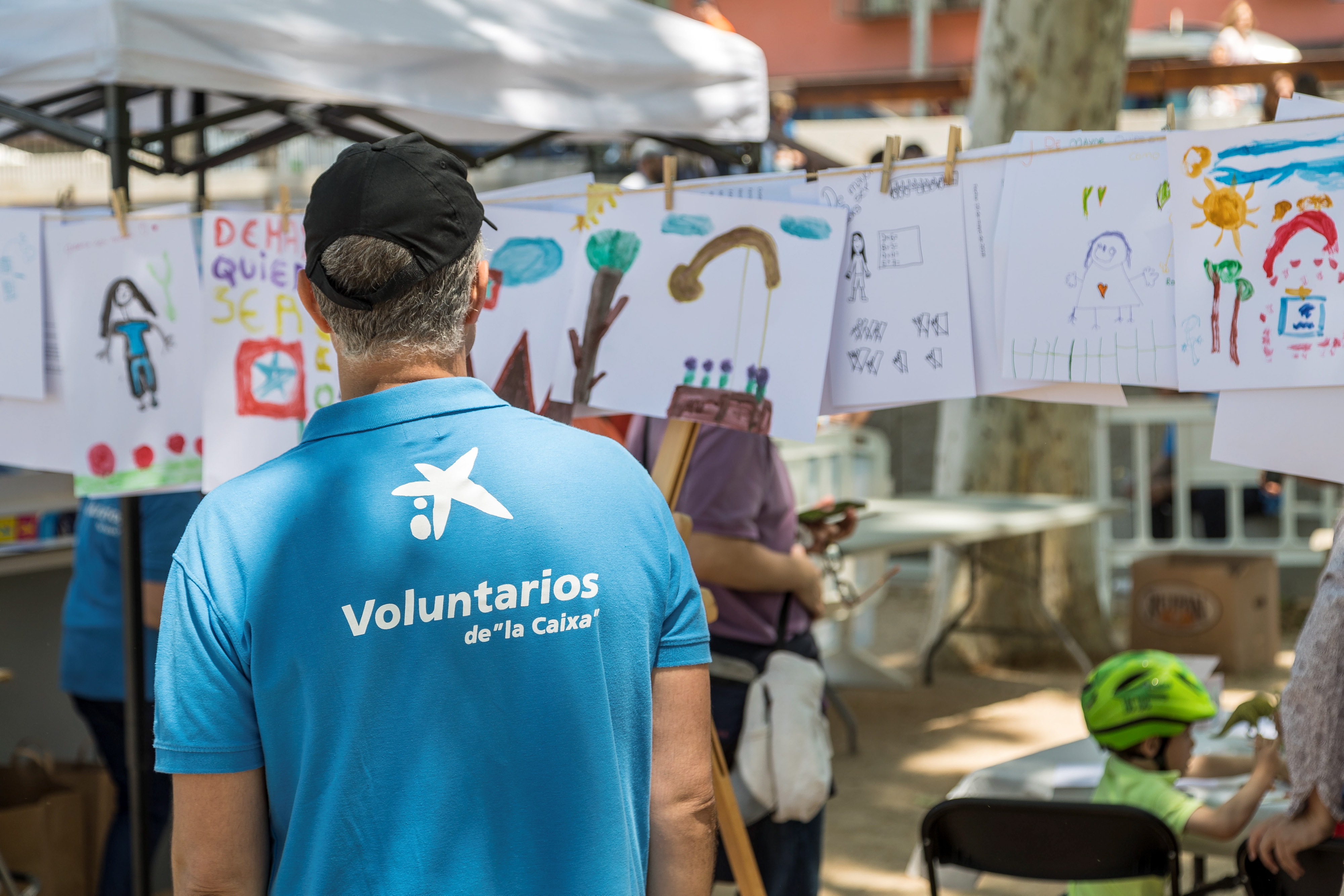 La solidaritat continua creixent
