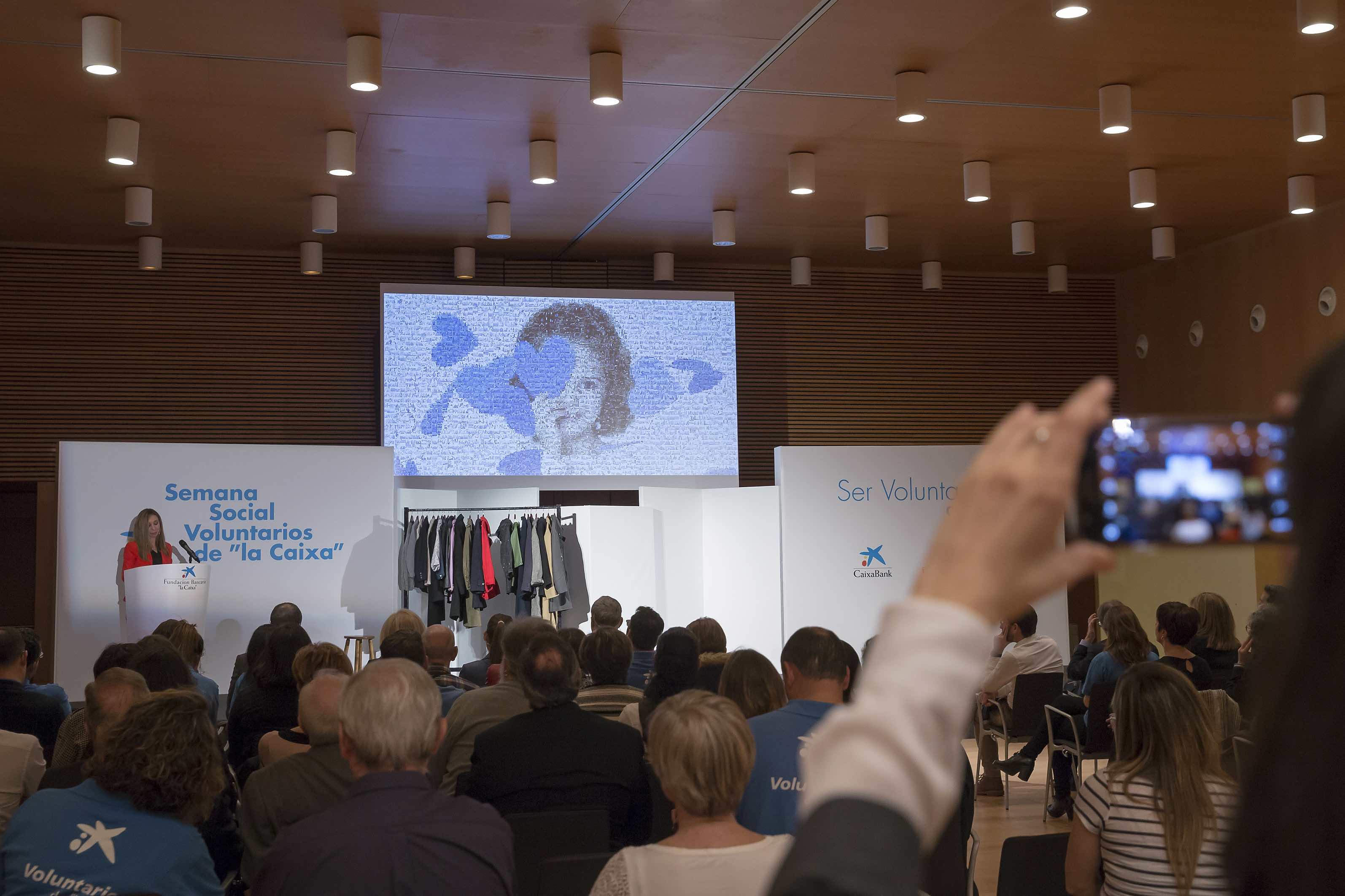 Els Voluntaris de ”la Caixa” de Navarra compartim experiències a la Primera Trobada de Voluntaris