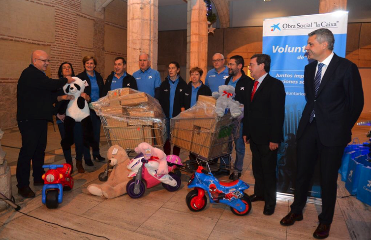 Participem en tallers, entrega de joguines i altres activitats a Burgos