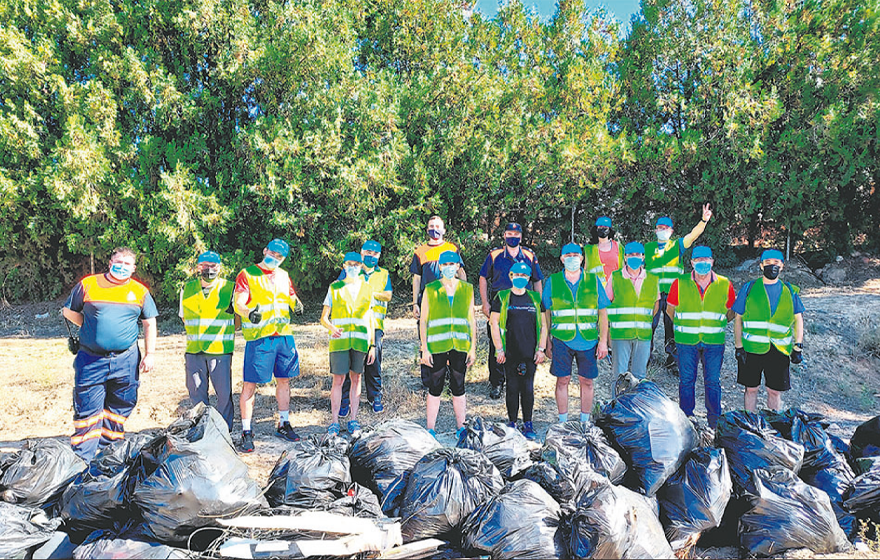 Los Voluntarios de CaixaBank en Jaén celebran el día internacional de la limpieza