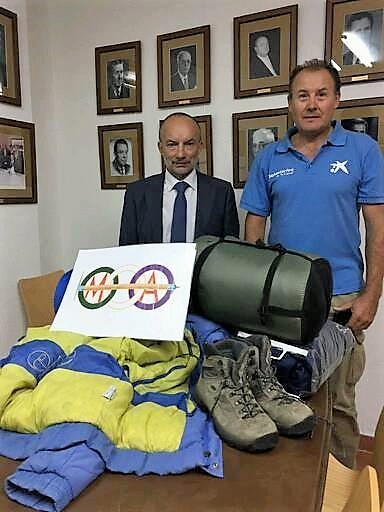 Els voluntaris de Saragossa vam col·laborar en la recollida de roba per persones sense llar