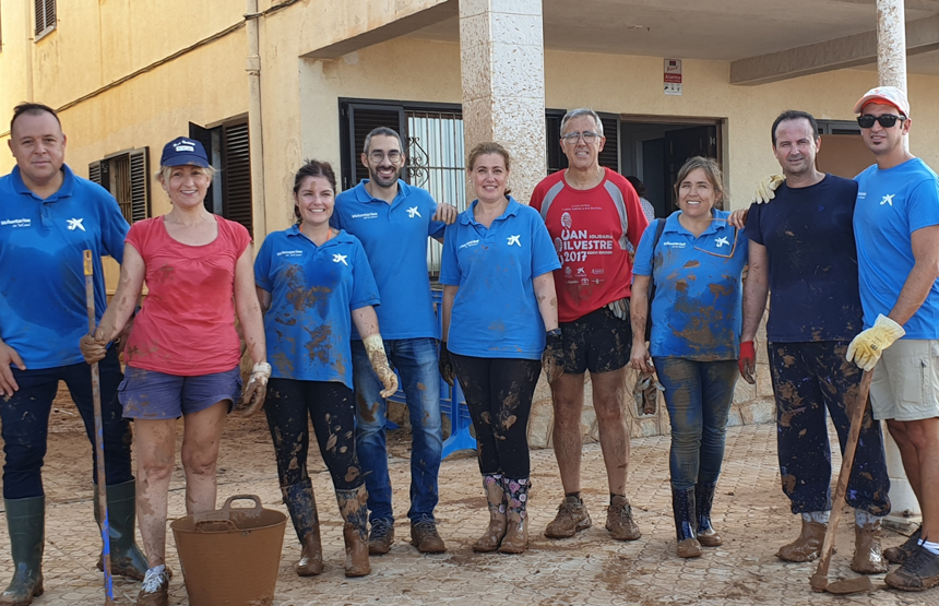 Voluntaris s’apropen a les zones de Múrcia i Alacant afectades per la Gota Freda