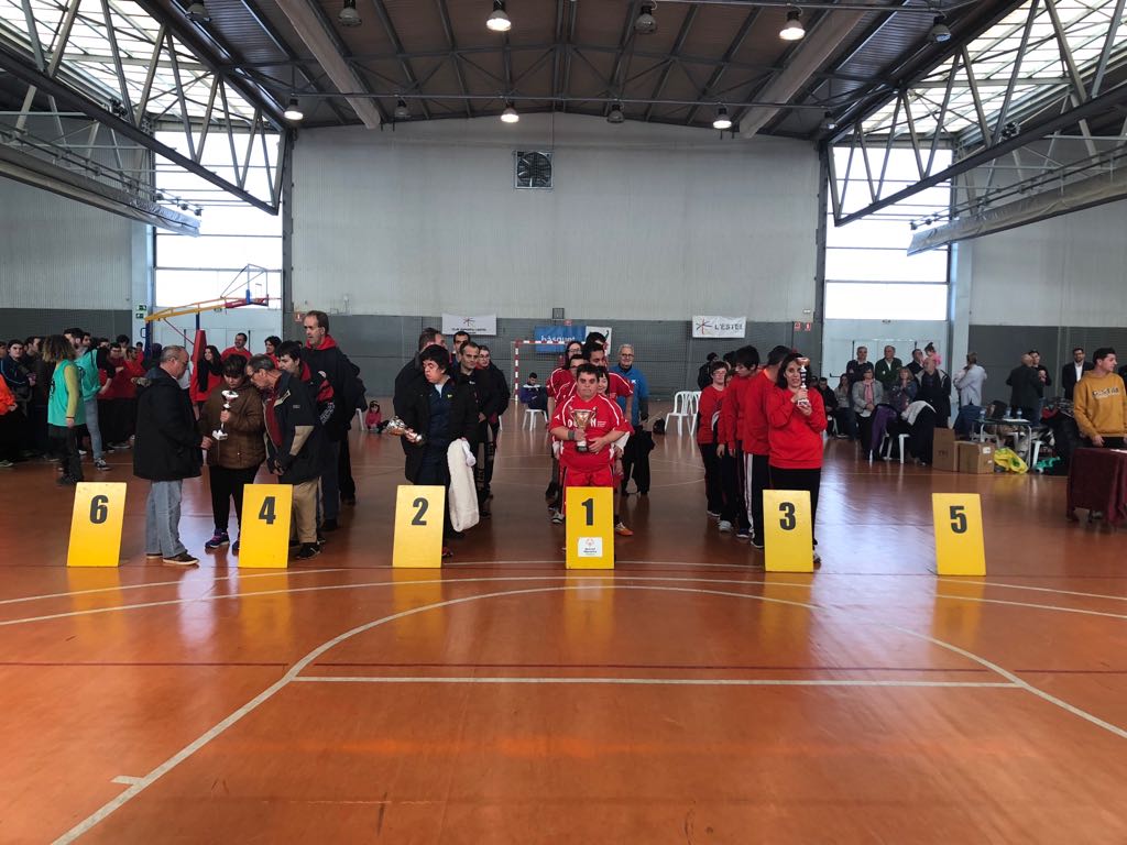 Participamos en el vigésimo octavo campeonato de básquet  por la integración en Lleida