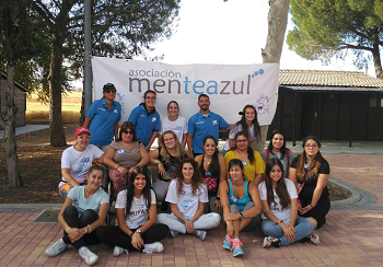 Voluntarios de Madrid con MenTEAzul