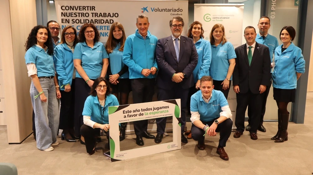 Voluntariado CaixaBank se une a la AECC en Toledo para concienciar sobre el cáncer